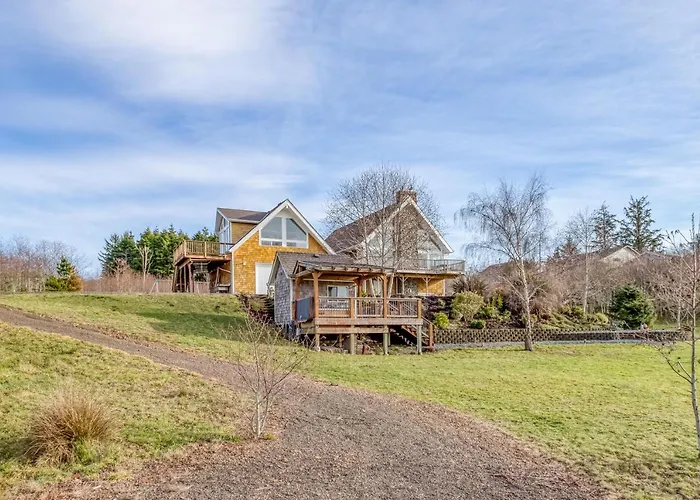 Netarts Coastal Retreat - Meredith Lodging